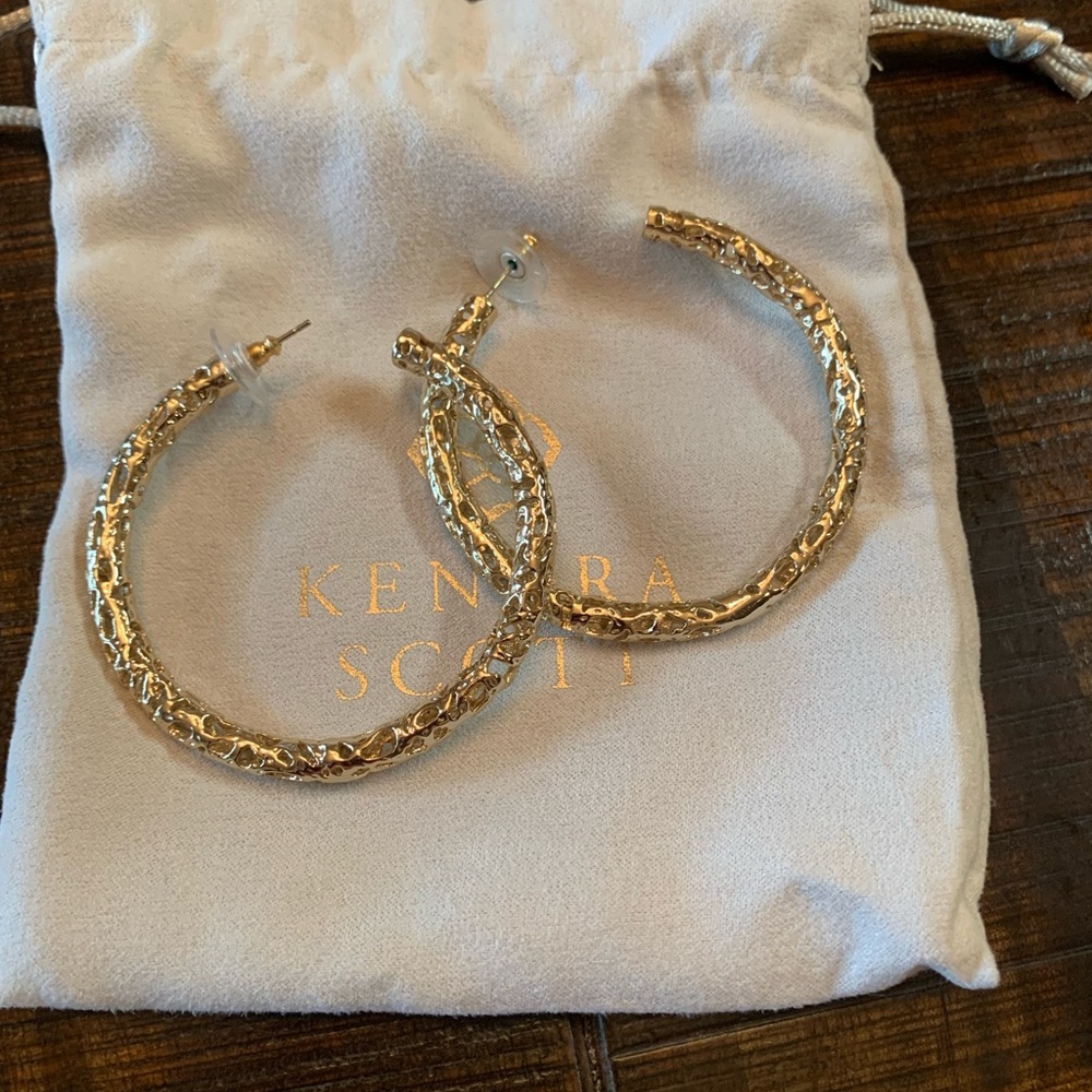Kendra Scott hoops